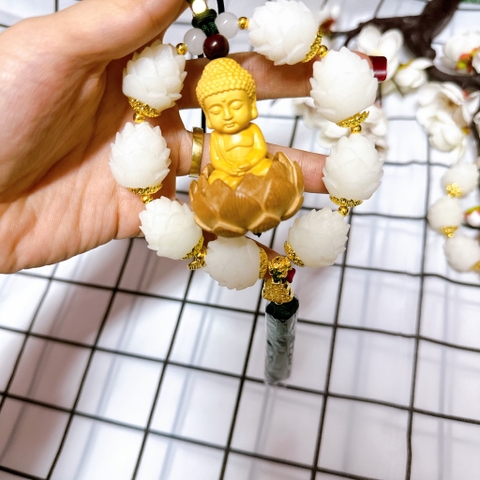 Khánh 8S bông liên hoa Phật Thích Ca gỗ hoàng dương trang trí xe ô tô, mang lại bình an may mắn