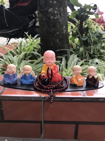 Sét 5 tượng gõ mõ Đỏ + tứ không + thảm oval + tràng hạt.