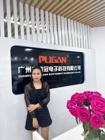 Tẩu sạc xe hơi ô tô Pugan 130w  (QC6.0 + PD30W)