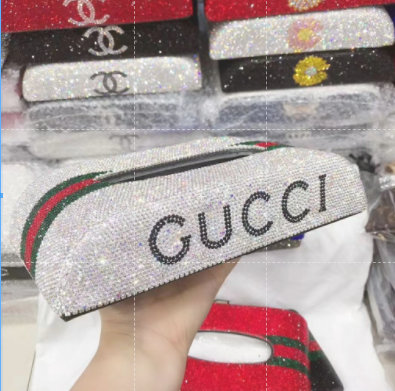 Hộp giấy ăn full đá gucci