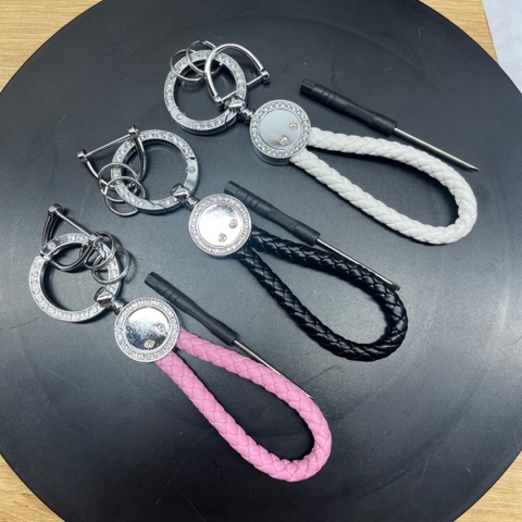 Móc khóa Thừng đính đá