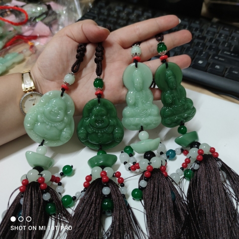 Khánh ngọc treo xe trang trí ô tô - khánh ngọc di lặc quan âm may mắn
