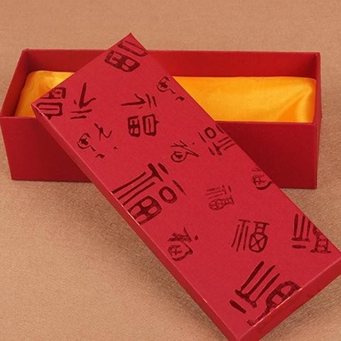 Chiếc hộp quà tặng lưu niệm - Hộp đựng khánh