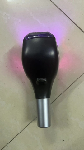 Tay Nắm Cần Số Pha Lê - Kính 5D - Đèn Led Đổi Màu - Logo Riêng Cho Dòng Xe Số Tự Động Chân Ren