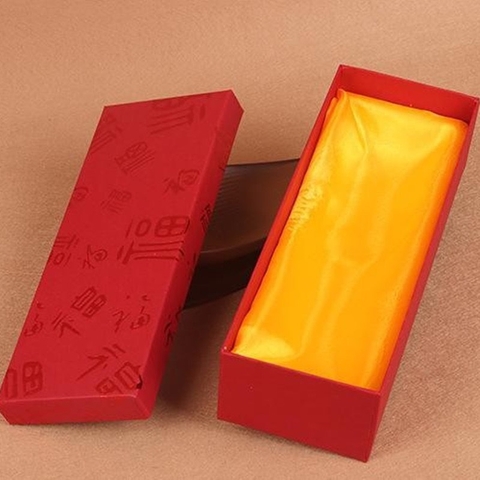 Chiếc hộp quà tặng lưu niệm - Hộp đựng khánh