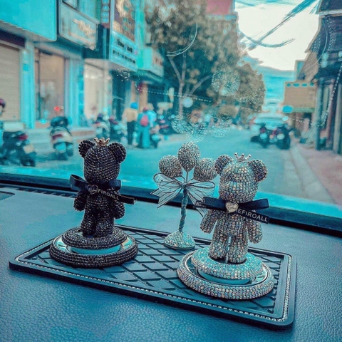 Gấu TT taplo Gloomy Bear Đính Đá có sáp thơm Ô Tô (GCD)