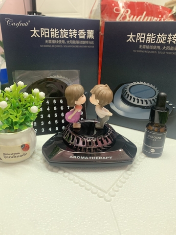 combo nước hoa AROMATHERAPY đen+đôi tình nhân kiss trắng