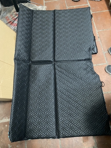 Giường nằm 6 mảnh gấp gọn trên xe ô tô