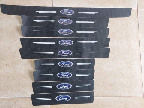 Sét 9 miếng vân carbon chống trầy xước bậc và cốp xe ( gồm 8 miếng bậc + 1 miếng cốp ) - NBC