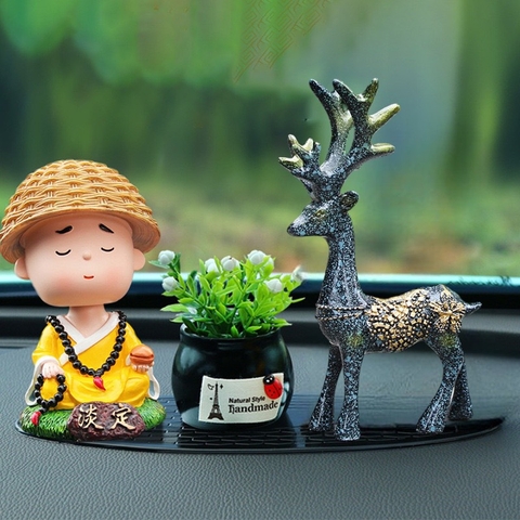 combo chú tiểu tụng kinh+chậu cây đen+thảm oval+hươu đứng
