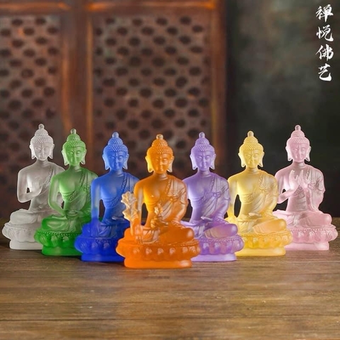 Tượng Phật Dược Sư lưu ly đủ màu phong thuỷ
