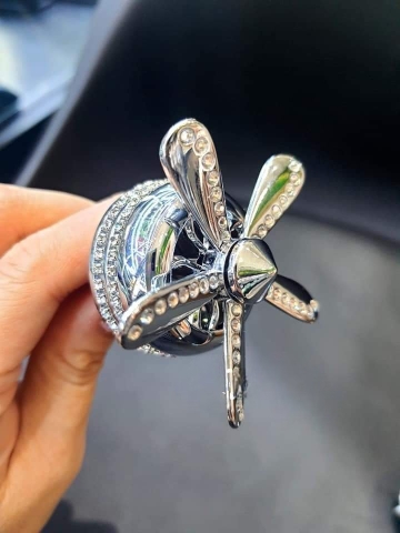 Quạt đính đá cài cửa gió điều hòa ô tô - loại 5 cánh và 3 cánh