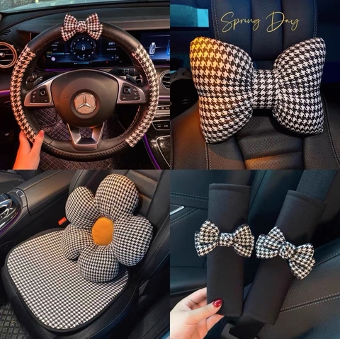 Bộ gối tựa nơ , hoa trà trên xe ô tô