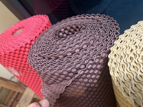 Thảm lót sàn cao su tổ ong 4 màu - Dài 9Mx Rộng 1.2M - Mẫu Cũ