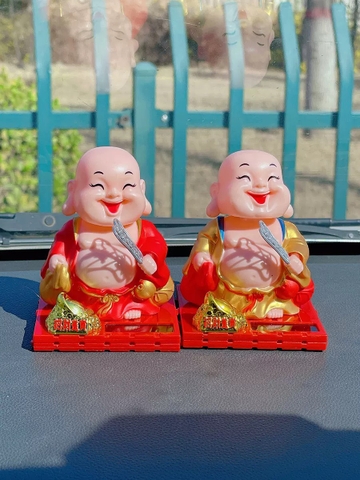 Tượng Phật Di Lặc Cười Gật Đầu Dùng Năng Lượng Mặt Trời - Mang lại sự thư thái, hoan hỷ, tài lộc cho gia chủ - DL03