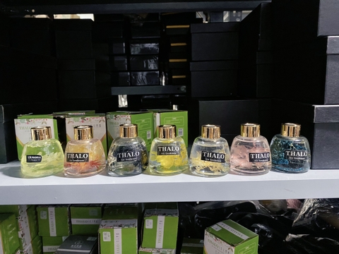 Lọ tinh dầu thơm phòng THALO khử mùi ô tô thiết kế sang trọng có que gỗ khuếch tán 120ml