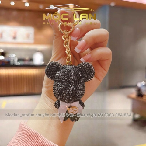 Móc khoá gấu đá chân ngắn trang trí balo túi xách