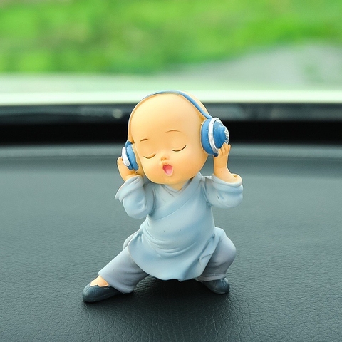 Chú tiểu áo xanh ngộ nghĩnh đáng yêu - 3 chủ đề lao động, âm nhạc, luyện võ