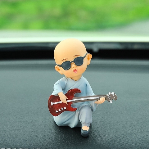 Chú tiểu áo xanh ngộ nghĩnh đáng yêu - 3 chủ đề lao động, âm nhạc, luyện võ