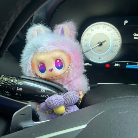 Gấu Bông LABUBU phụ kiện trang trí móc khoá, cần số, cần gạt nước, đai an toàn...