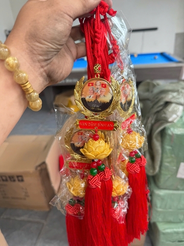 Bộ Cờ Đảng Và Cờ Tổ Quốc Trang Trí Xe Ô Tô, Văn Phòng Bàn Làm Việc
