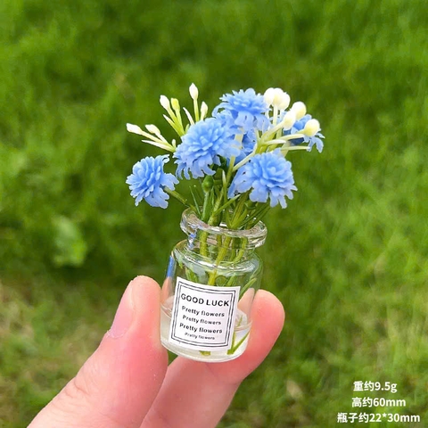 Chậu cây xanh trang trí taplo