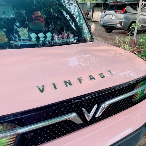 Chữ nổi 3D Discovery dán nắp capo màu