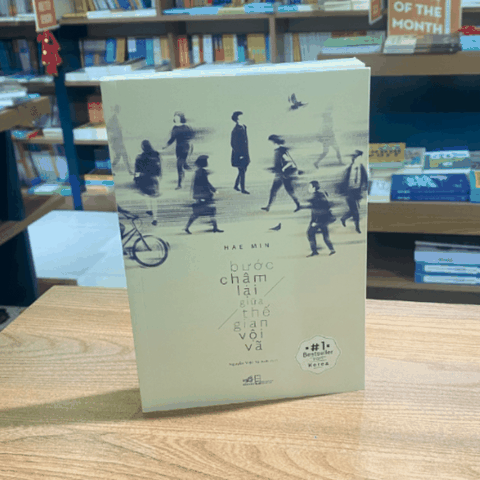 Bước chậm lại giữa thế gian vội vã