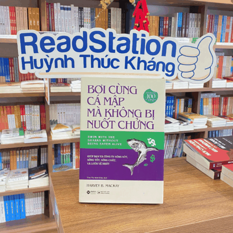 Bơi cùng cá mập mà không bị nuốt chửng 199k