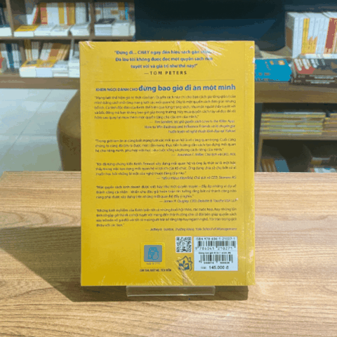 Đừng bao giờ đi ăn một mình