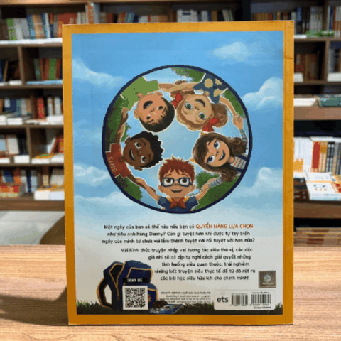 Truyện tranh nhập vai tương tác: Làm sao đây Danny? - Siêu anh hùng tập sự đến trường 109k
