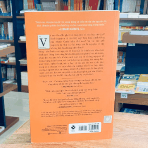 Chiếc thìa biến mất 199k