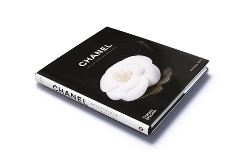 Chanel: Collections and Creations, 2007