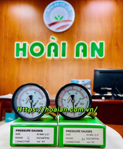 Đồng hồ áp suất KK 0–10kg/cm² (140 PSI), chân ren M13