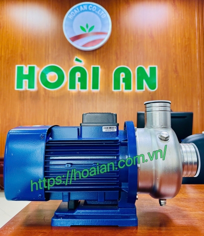 Máy Bơm ly tâm trục ngang đầu inox Ewara DWO 300T (3hp-380v)