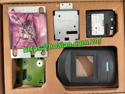Bộ điều khiển Siemens  6SE6400-0PM00-0AA0
