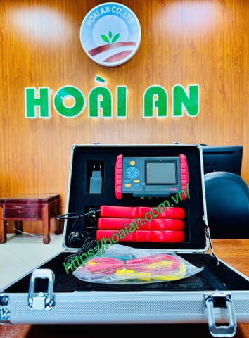 Thiết bị đo công suất 3 pha UNI-T UT268B