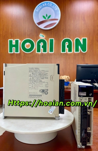 Bộ điều khiển Servo Yaskawa SGD7S-2R8A00A002