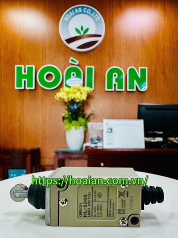 Công tắc Omron HL-5200 (5A-250V)