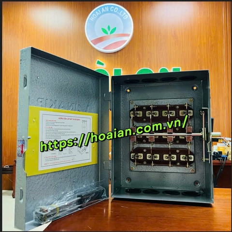 Cầu dao hộp 3pha 4 cực đảo chiều VINAKIP 100A 660V 2N