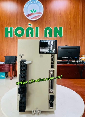 Bộ điều khiển Servo YASKAWA SGD7S-120A00A