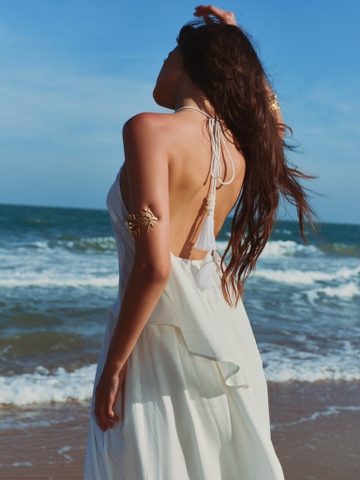 WHITE HALTER NECK PEARL TOP