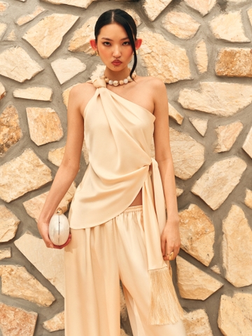 IVORY OFF - SHOULDER SILK TOP