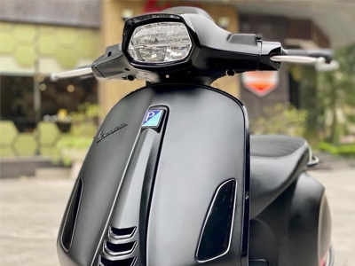 Vespa Sprint Notte 2021