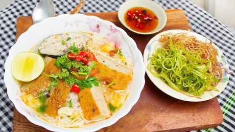 Làm bún chả cá Nha Trang thơm ngon đúng điệu