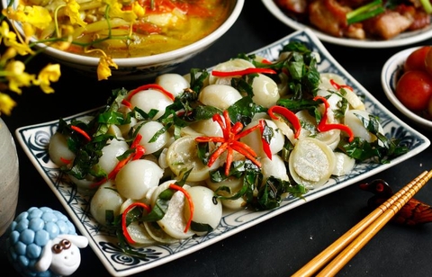 Bí quyết làm cà xào lá lốt thấm vị, mềm ngon