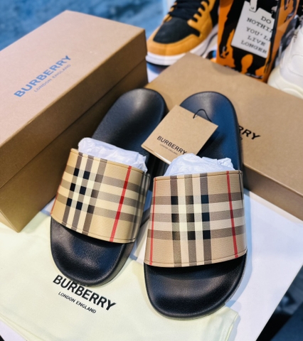 Dép Burberry Vintage SS 2021