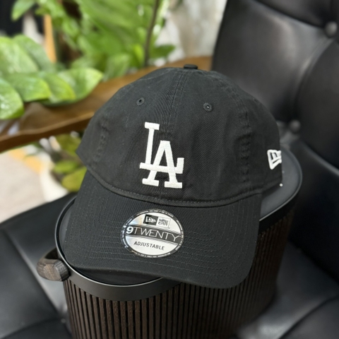 Nón New Era  Đen LA