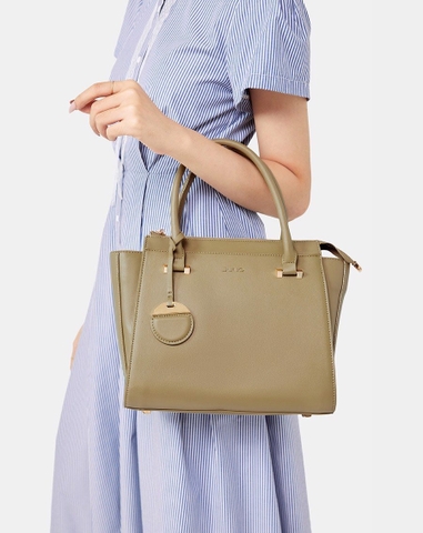 Túi Xách Lớn Tay Cầm Phối Charm Trang Trí