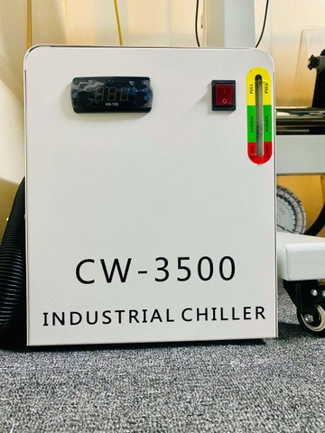 MÁY CẮT DECAL LASER TRẮNG